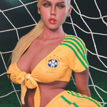Mariana-Brazilian-Babe-Sex-Doll-2