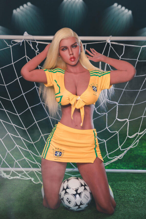 Mariana-Brazilian-Babe-Sex-Doll