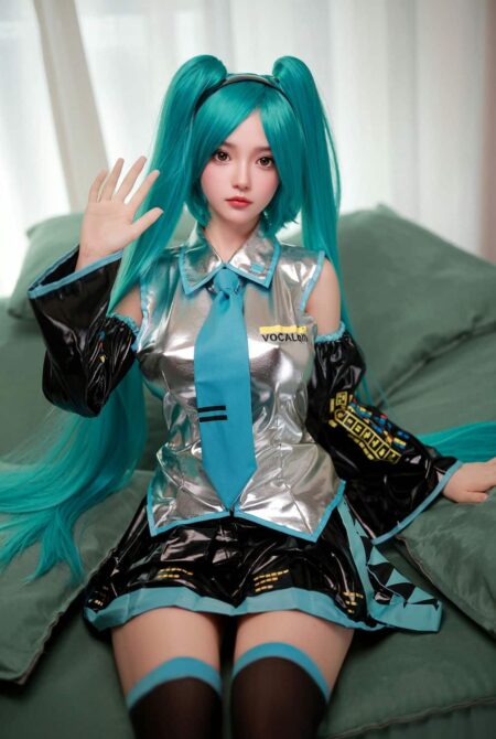 Hatsune-Miku-Japanese-Anime-Celebrity-Sex-Doll-27