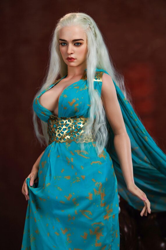 Daenerys-Targaryen-Game-of-Thrones-Sex-Doll-4