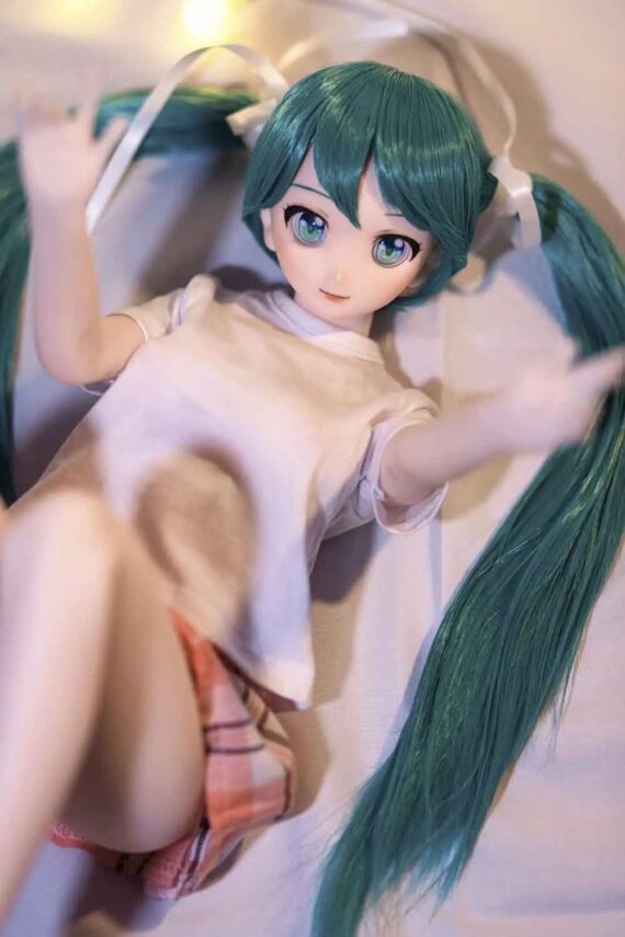 Miku-Tiny-Anime-Sex-Doll-1