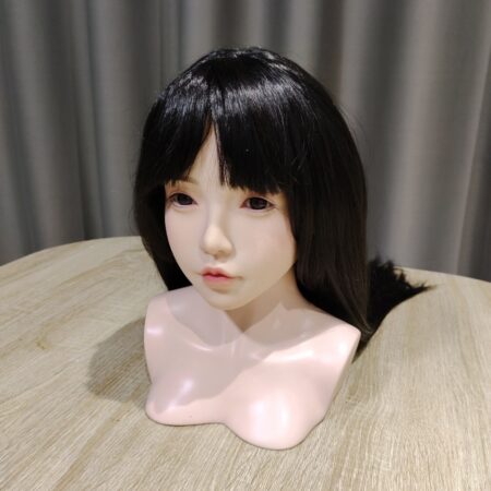 sex-doll-head-stand-2