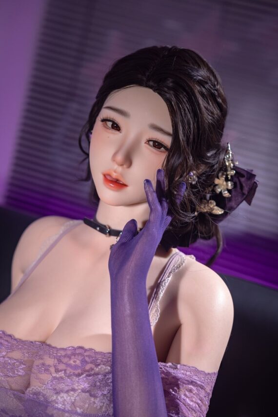 Chuyue-Aihgao-Face-Sexy-Sex-Doll-with-Silicone-Head-4