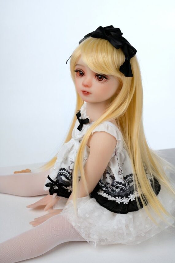 Clover-2ft680cm-big-eyes-petite-sex-doll-with-blonde-hair-10