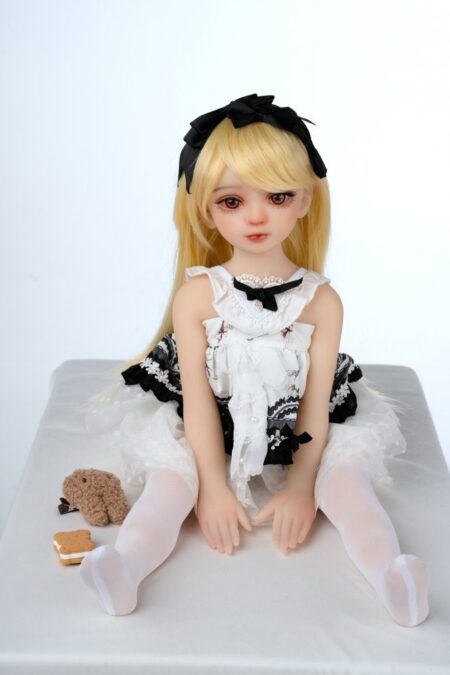 Clover-2ft680cm-big-eyes-petite-sex-doll-with-blonde-hair-12