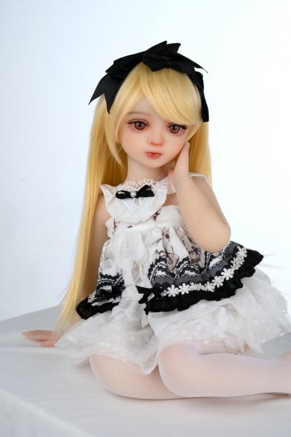 Clover-2ft680cm-big-eyes-petite-sex-doll-with-blonde-hair-2