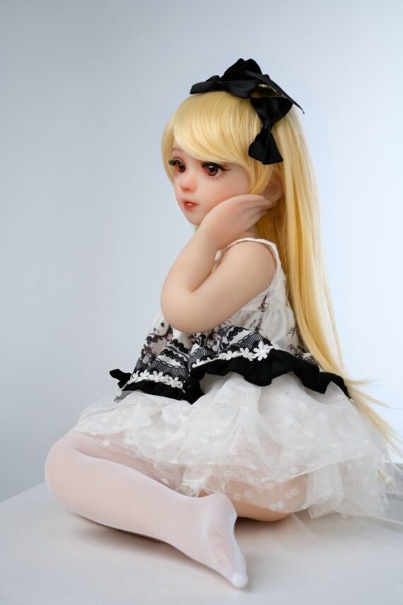 Clover-2ft680cm-big-eyes-petite-sex-doll-with-blonde-hair-5