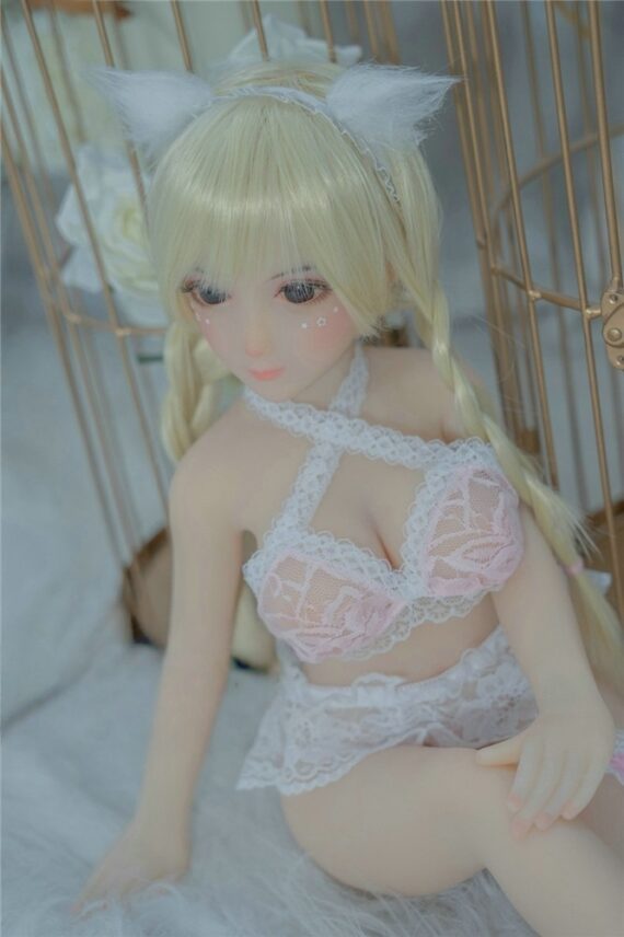 Lumi-2ft680cm-blonde-small-sex-doll-5