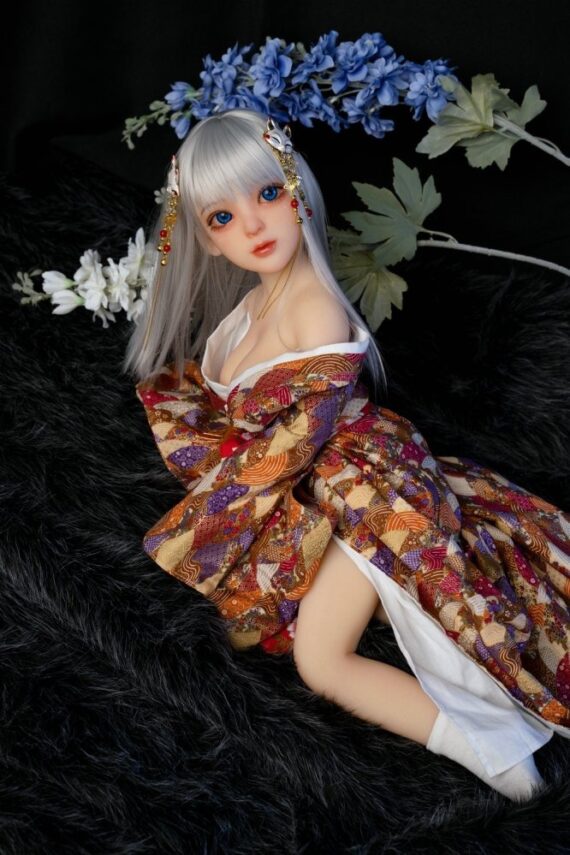 Plum-2ft680cm-japanese-tiny-sex-doll-with-silver-hair-8