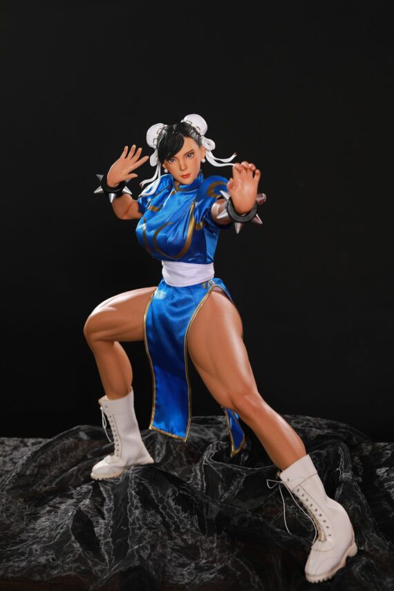 Chun-Li-21-64-cm-Lifelike-Muscle-Sex-Doll-3-1-scaled-1