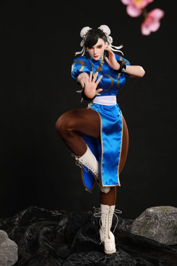 Chun-Li-21-64-cm-Lifelike-Muscle-Sex-Doll-7-scaled-1