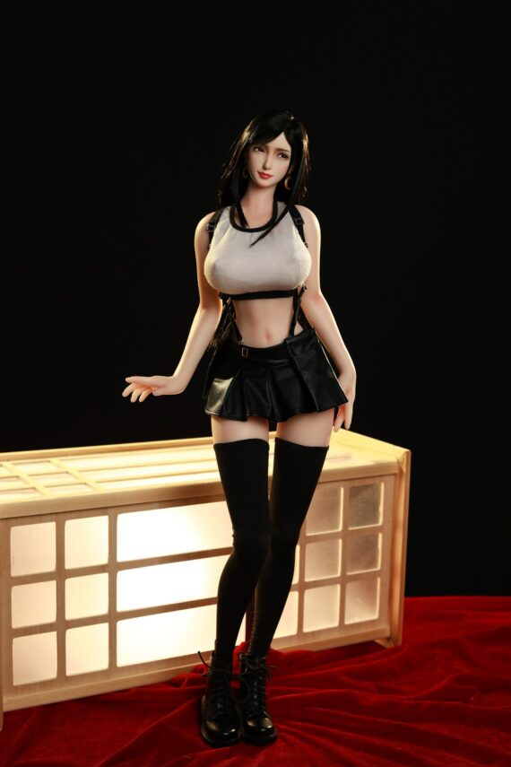 Tifa-22-68-cm-Tiny-Final-Fantasy-Sex-Toy-2-scaled-1