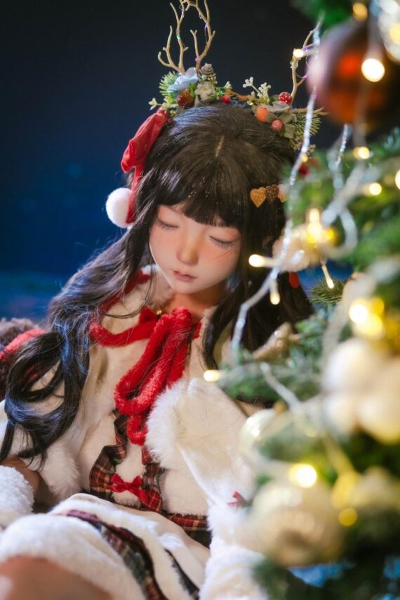 Bruce-Asian-Christmas-Eye-closed-Sex-Doll-148-26