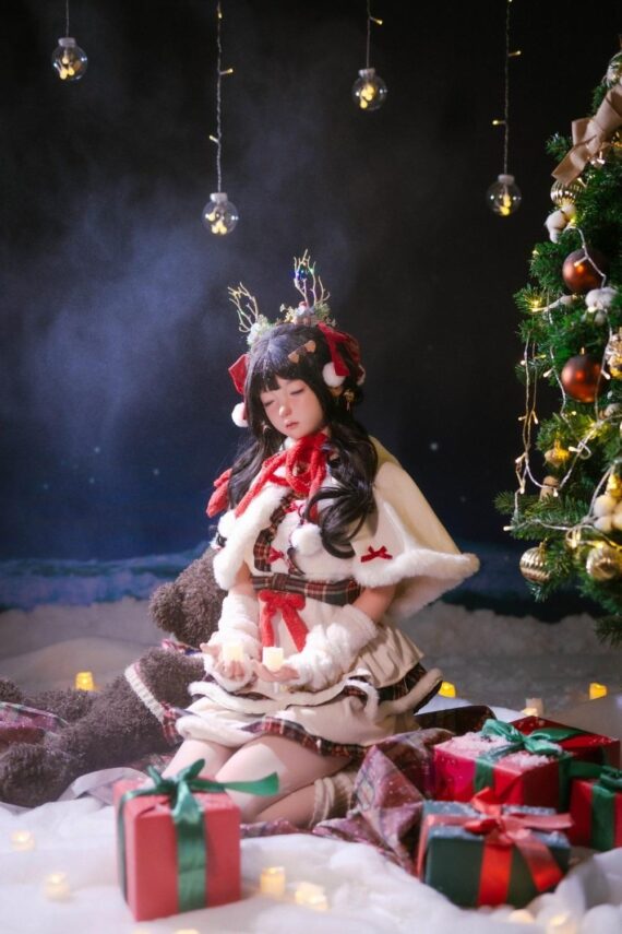 Bruce-Asian-Christmas-Eye-closed-Sex-Doll-148-9